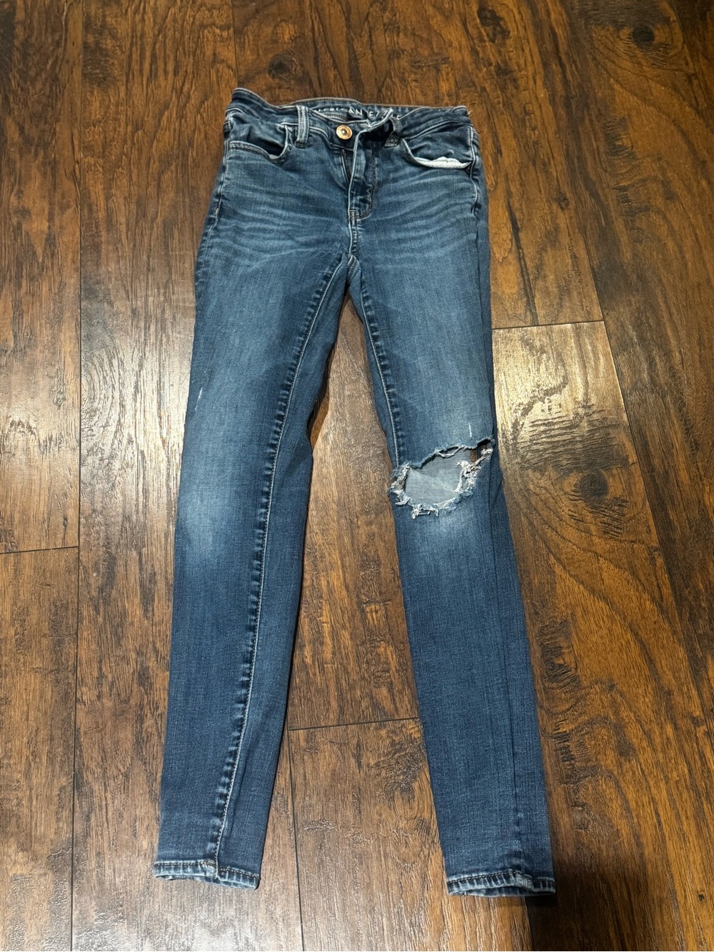 American Eagle Outfitters Dark Blue Skinny Jeans with Knee Distress